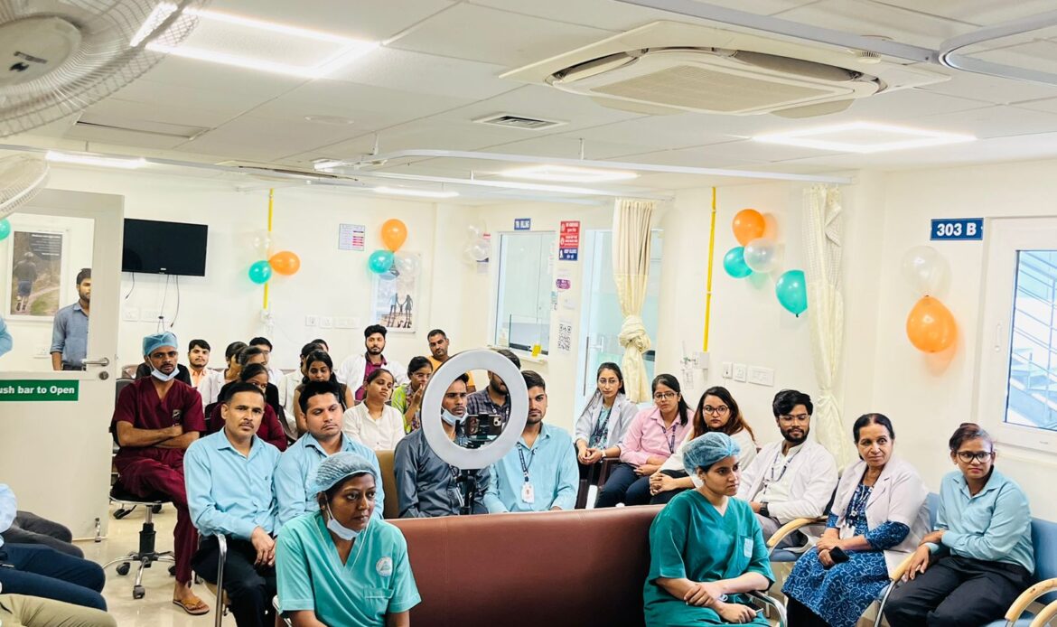 Team Meeting - ophthalmologist in Gurgaon