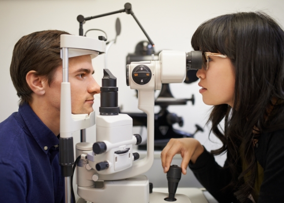 Detailed-Eye-Checkup