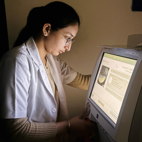 HFA Visual Field Test – Key Tool in Glaucoma Glaucoma assessment using Humphrey Field Analyzer (HFA) device.